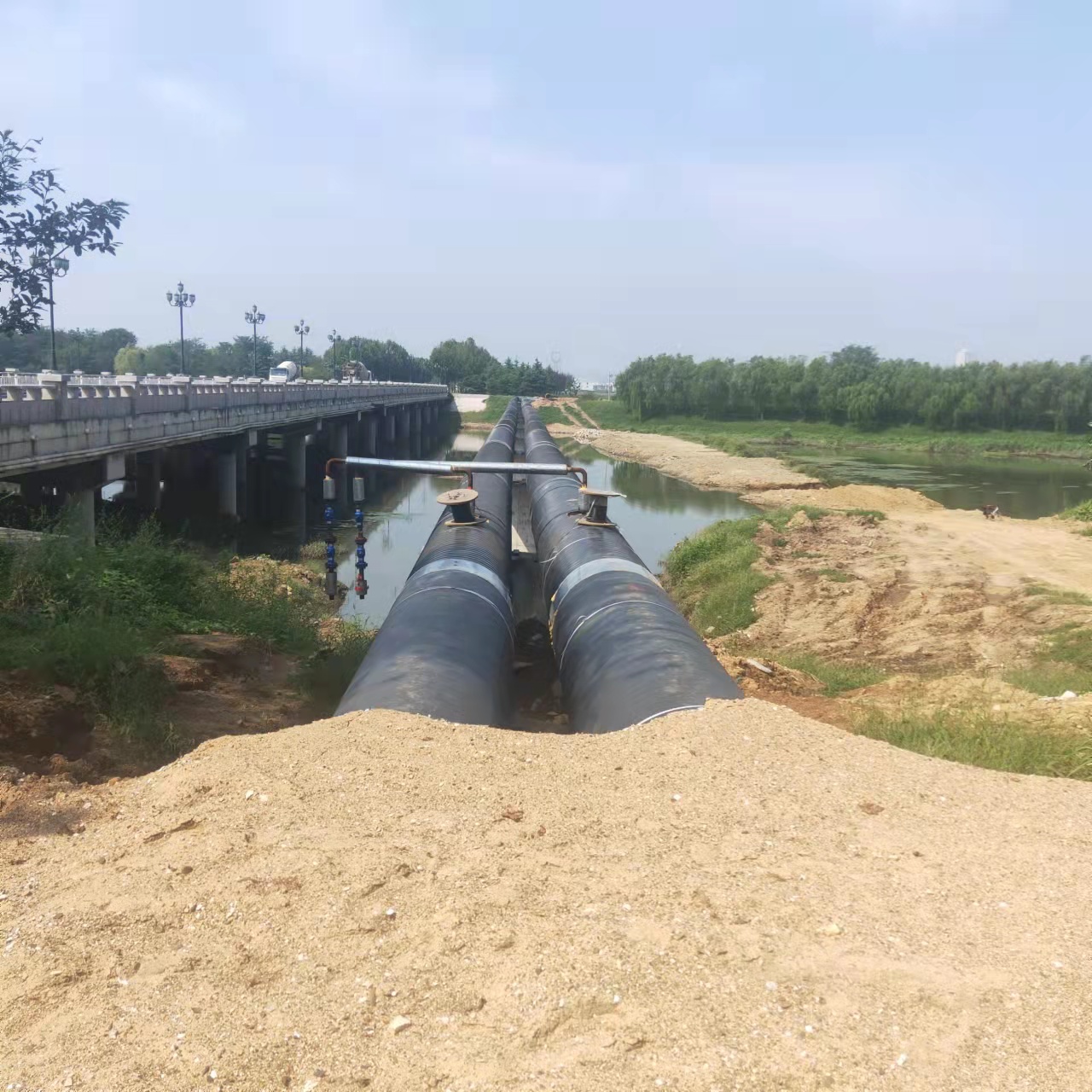山南西气东输顶管施工输油管道清洗